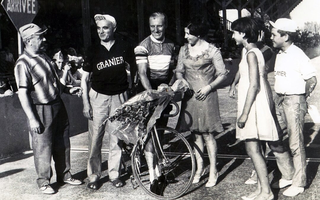 André Darrigade au vélodrome de Cavaillon lors du gala cycliste de la Saint-Gilles 1966
