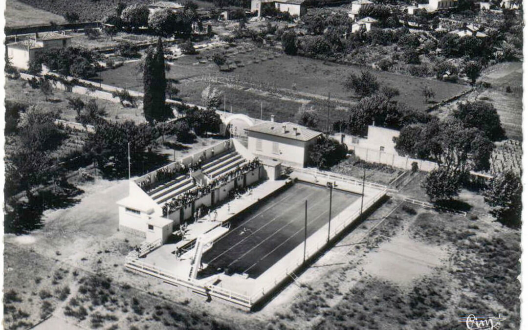 Vue aérienne du stade nautique municipal de Draguignan future piscine Alex Jany