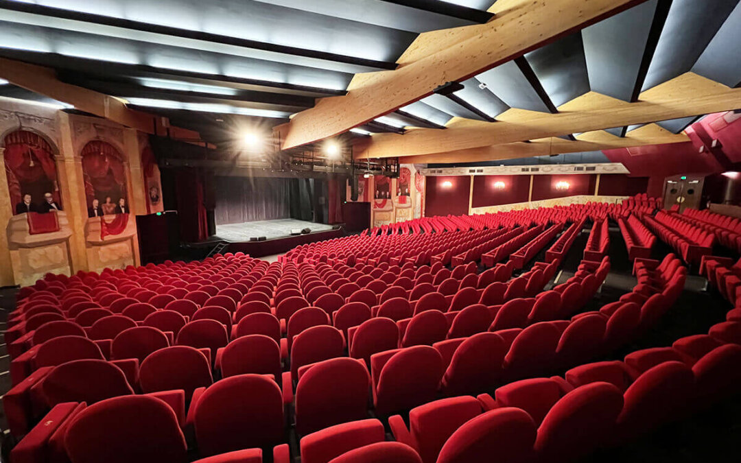 Vue intérieure du théâtre Galli de Sanary-sur-Mer